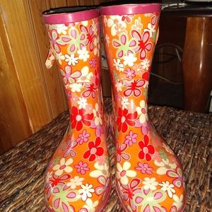 Rain boots